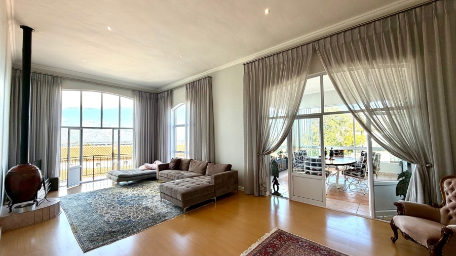 5 Bedroom Property for Sale in Dennegeur Western Cape